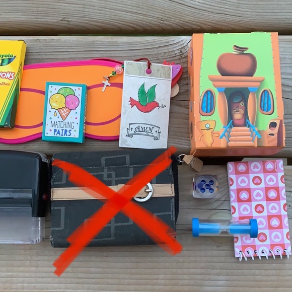 SOLD ! Kids Writing “Mystery” Box - Picture 2 of 4